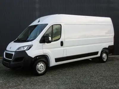 Camionnette Peugeot Boxer Avec Chauffeur